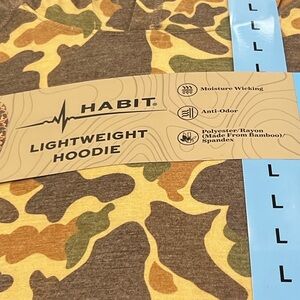 Men’s large habit, lightweight hoodie, camo  color, new